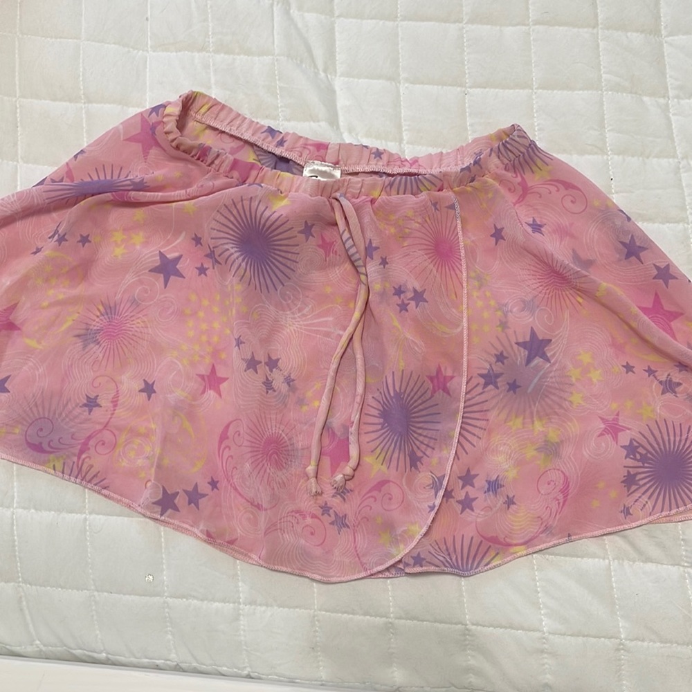 Capezio large ballet skirt. Pink with stars(yellow, pink, purple) pattern